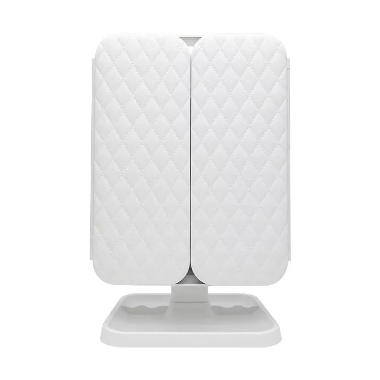 stilfull spegel med skönhetsbelysning