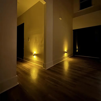 Modern LED Vägglampa med Rörelsesensor – "Up & Down" i Aluminium